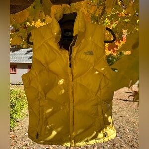 The North Face Yellow Puffer Jacket Insulated Weather-Resistant